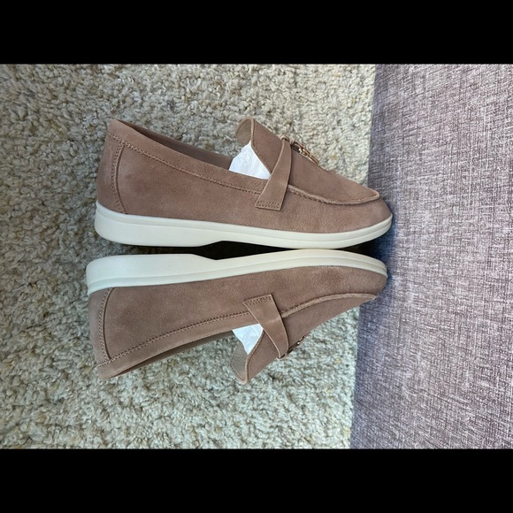 Loro Piana Summer Walk - Picture 4 of 16